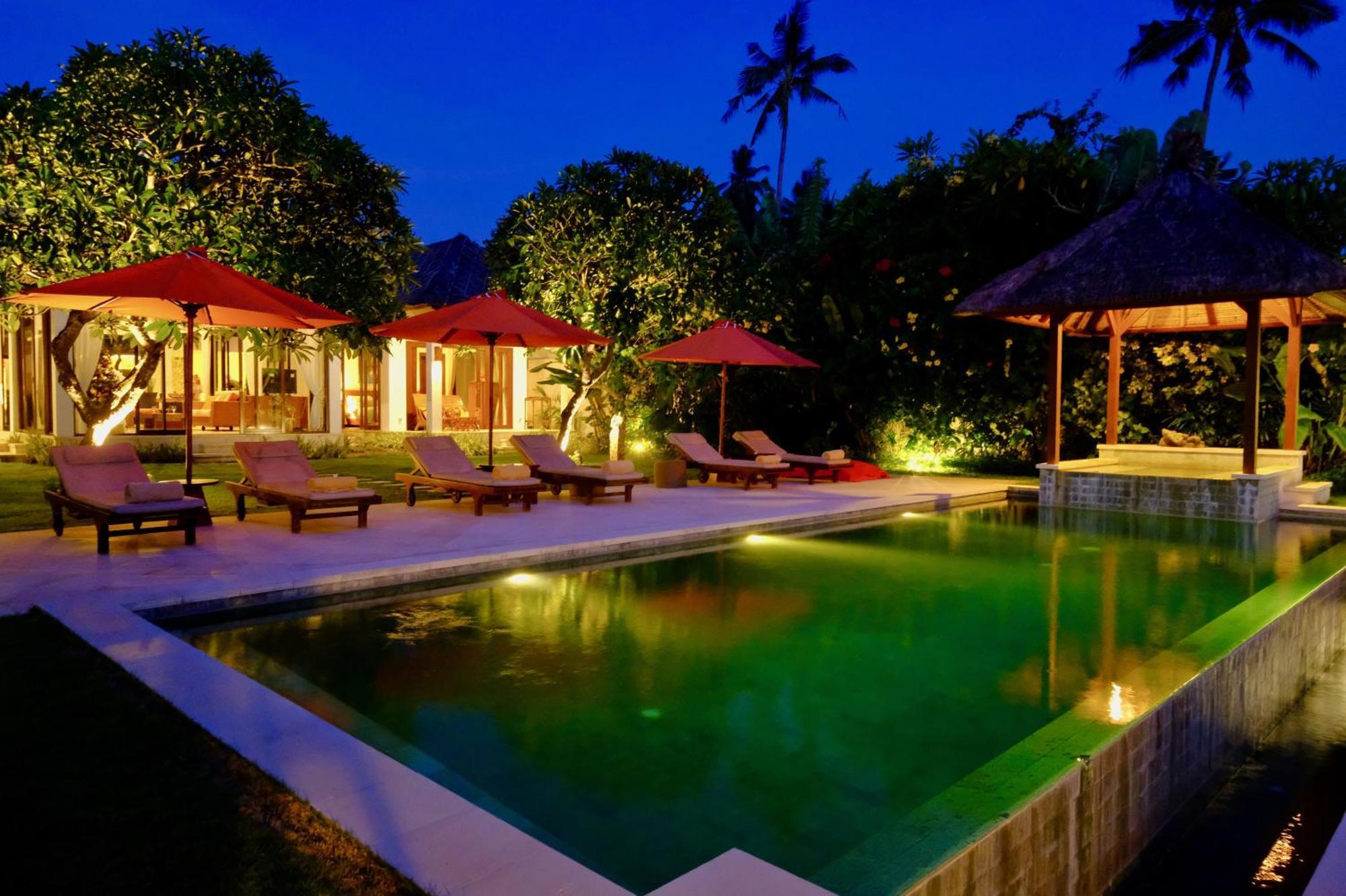 Villa Kaniksa Candi Dasa  Luaran gambar