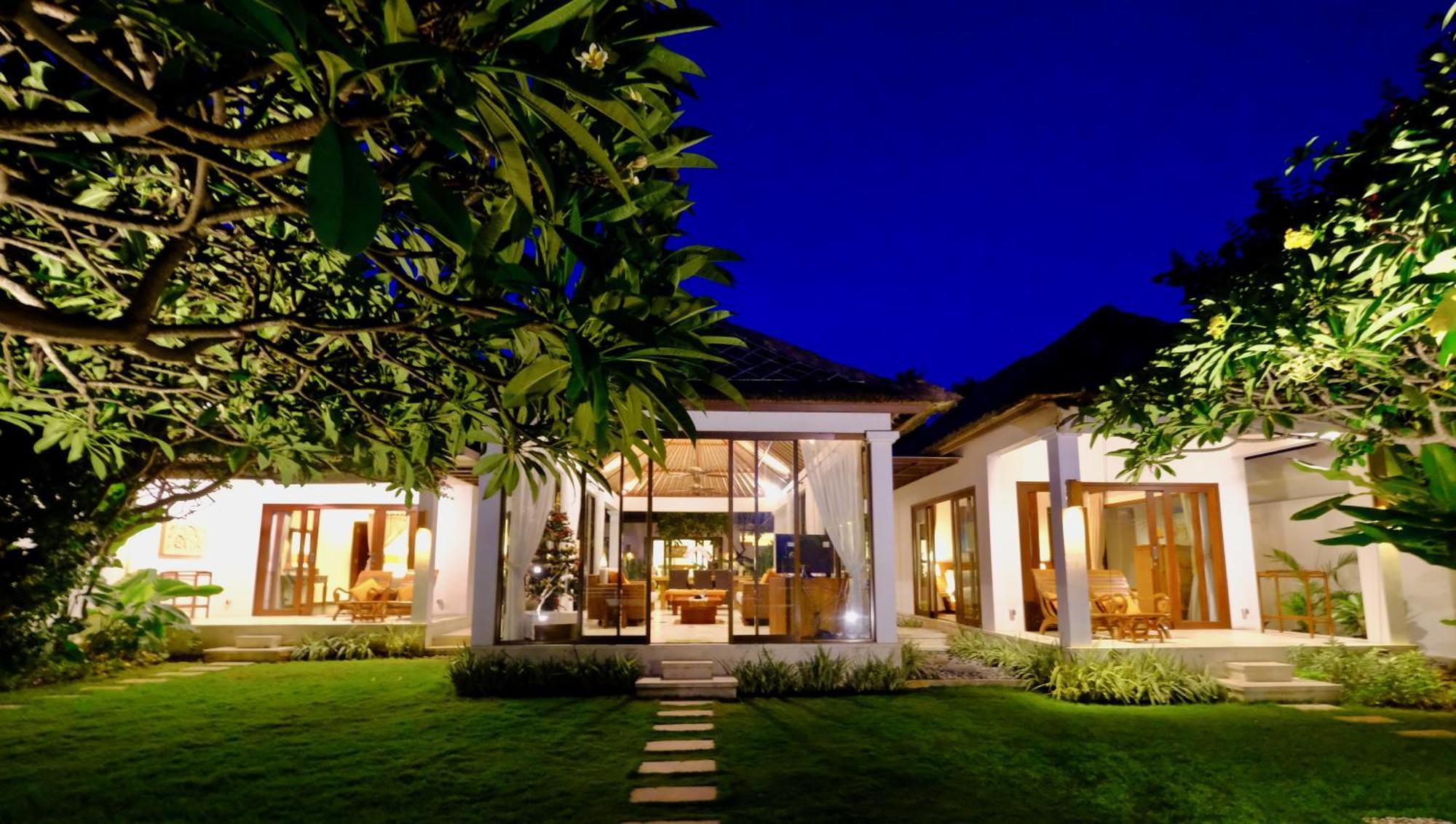 Villa Kaniksa Candi Dasa  Luaran gambar